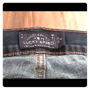 EUC Lucky Brand Charlie Skinny Jeans (12/31-S)